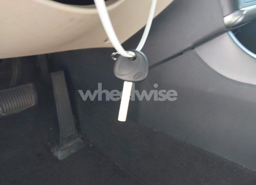 Photo 11 of 2011 Kia Optima LX (VIN KNAGM4A76B5072989)