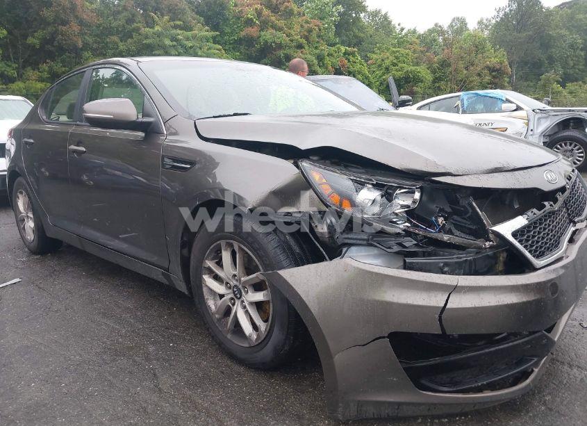 2011 Kia Optima LX (VIN KNAGM4A76B5073334) main photo