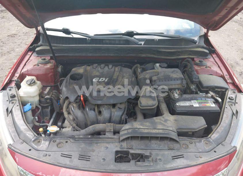Photo 10 of 2011 Kia Optima LX (VIN KNAGM4A76B5137923)