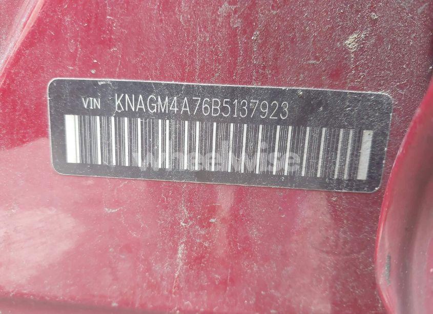 Photo 9 of 2011 Kia Optima LX (VIN KNAGM4A76B5137923)