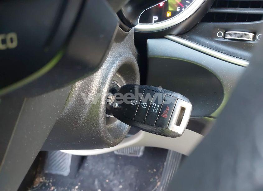 Photo 11 of 2015 Kia Optima LX (VIN KNAGM4A76F5556117)