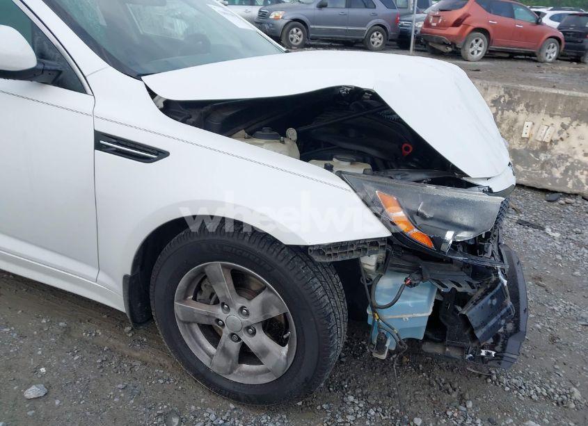 Photo 12 of 2015 Kia Optima LX (VIN KNAGM4A76F5559941)