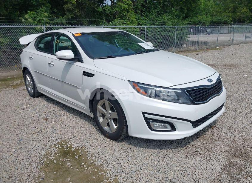 2015 Kia Optima LX (VIN KNAGM4A76F5598271) main photo