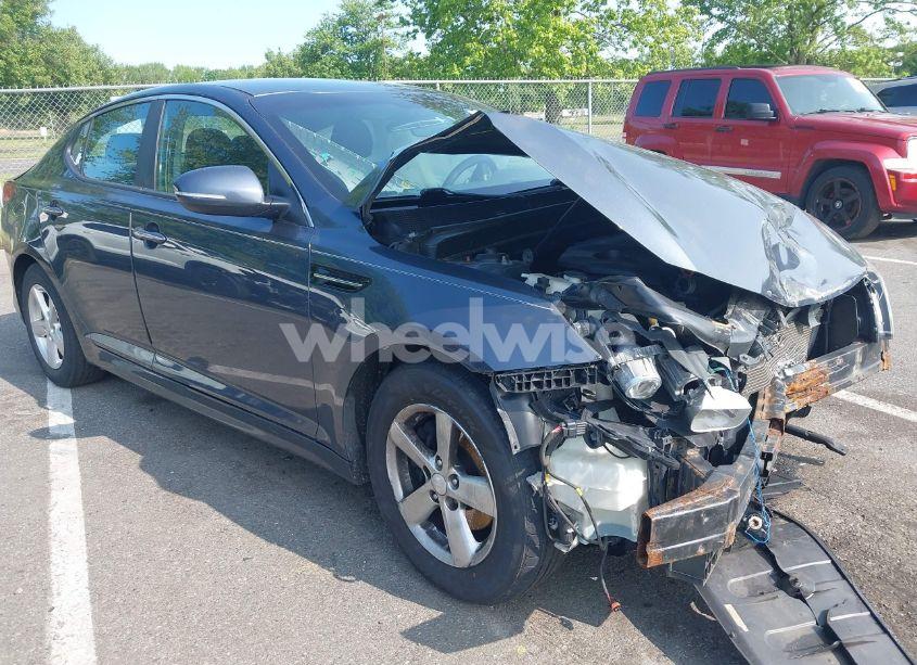 2015 Kia Optima LX (VIN KNAGM4A76F5612590) main photo