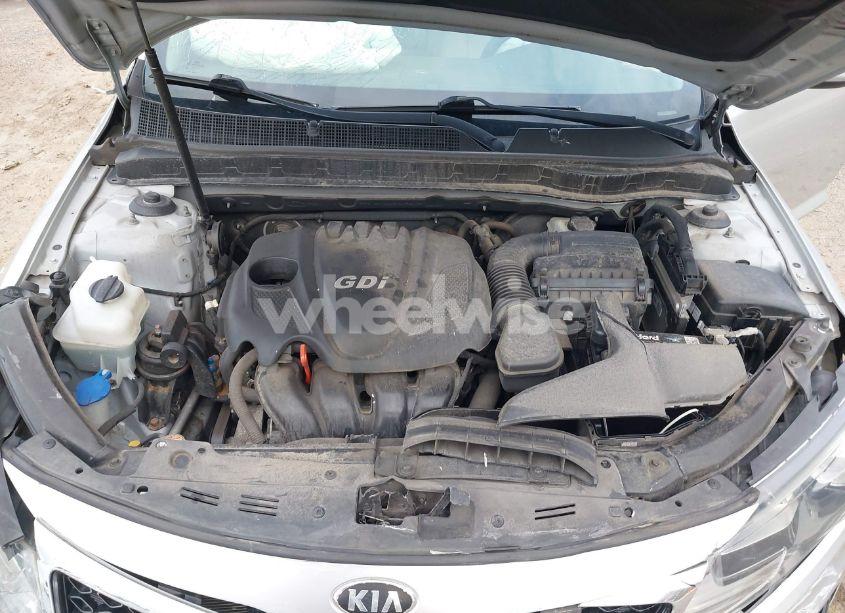 Photo 10 of 2013 Kia Optima LX (VIN KNAGM4A77D5439630)