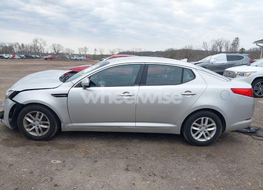Photo 15 of 2013 Kia Optima LX (VIN KNAGM4A77D5439630)