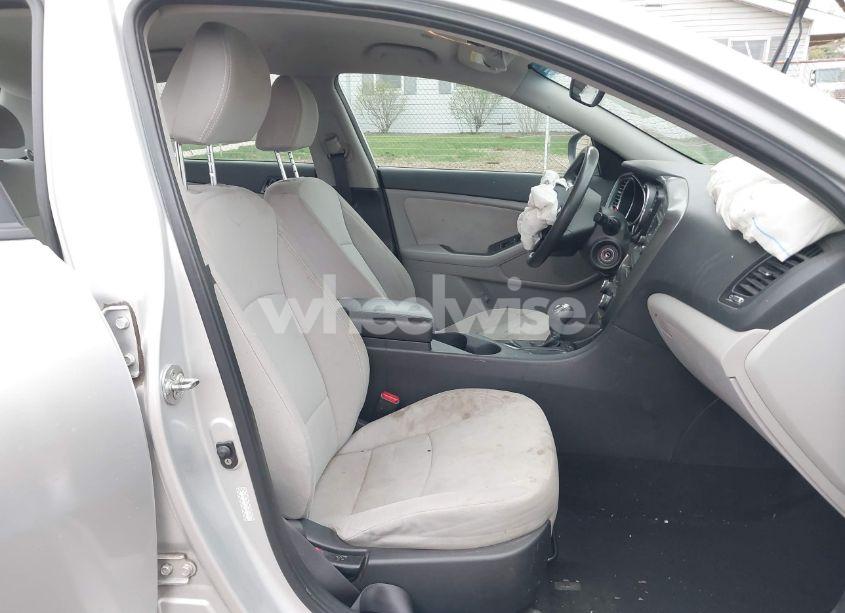 Photo 5 of 2013 Kia Optima LX (VIN KNAGM4A77D5439630)