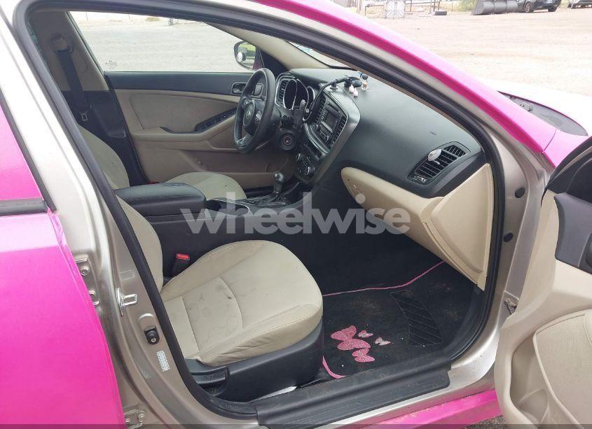 Photo 5 of 2014 Kia Optima LX (VIN KNAGM4A77E5453187)