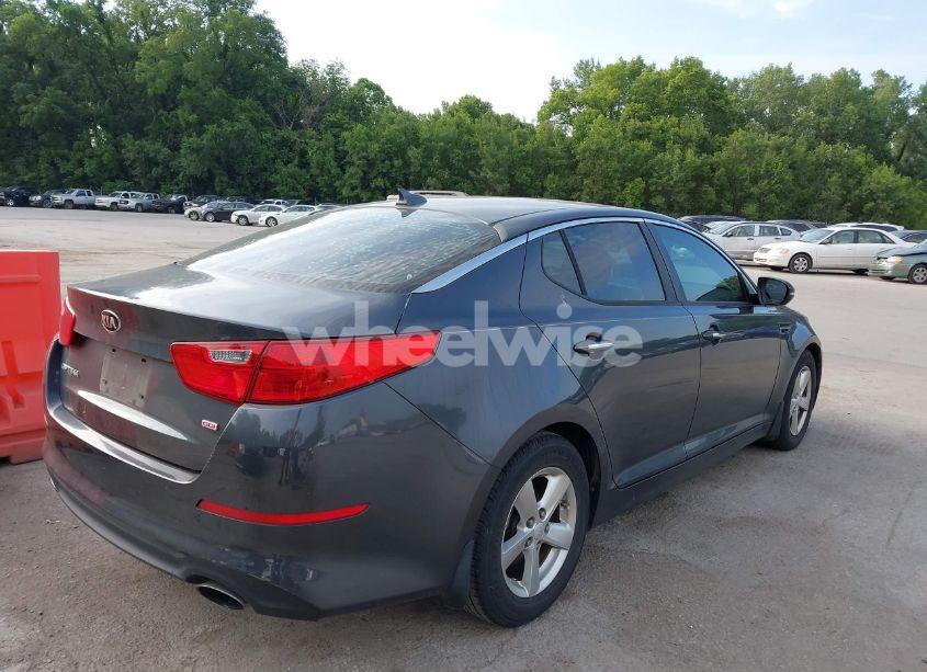 Photo 4 of 2015 Kia Optima LX (VIN KNAGM4A77F5627504)