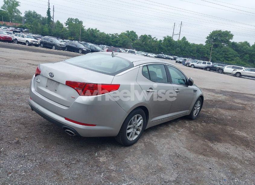 Photo 4 of 2011 Kia Optima LX (VIN KNAGM4A78B5059340)