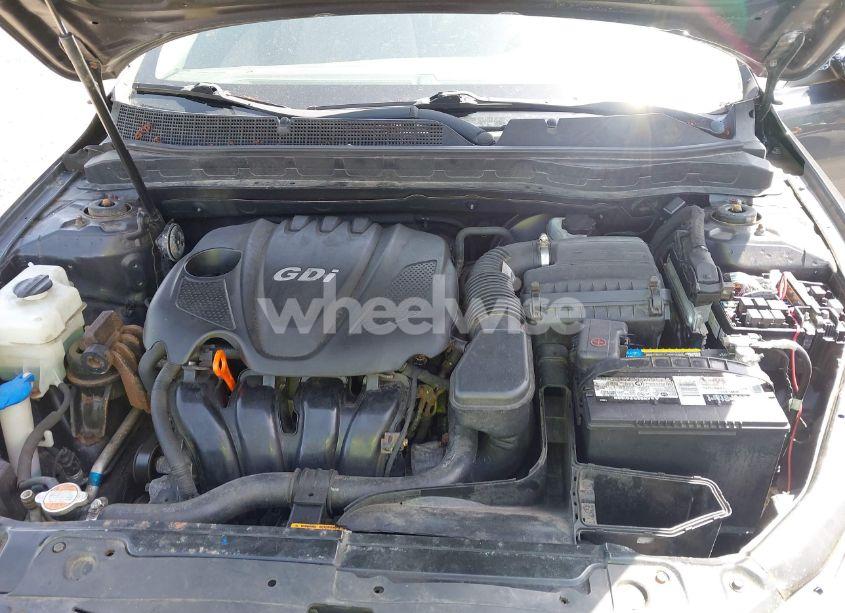 Photo 10 of 2011 Kia Optima LX (VIN KNAGM4A78B5086196)