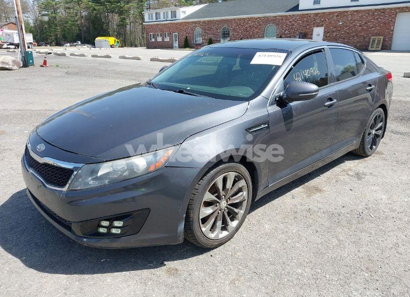 Photo 2 of 2011 Kia Optima LX (VIN KNAGM4A78B5086196)