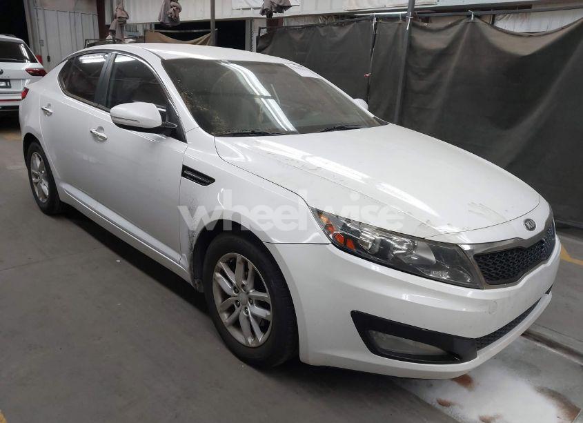 2013 Kia Optima LX (VIN KNAGM4A78D5370852) main photo