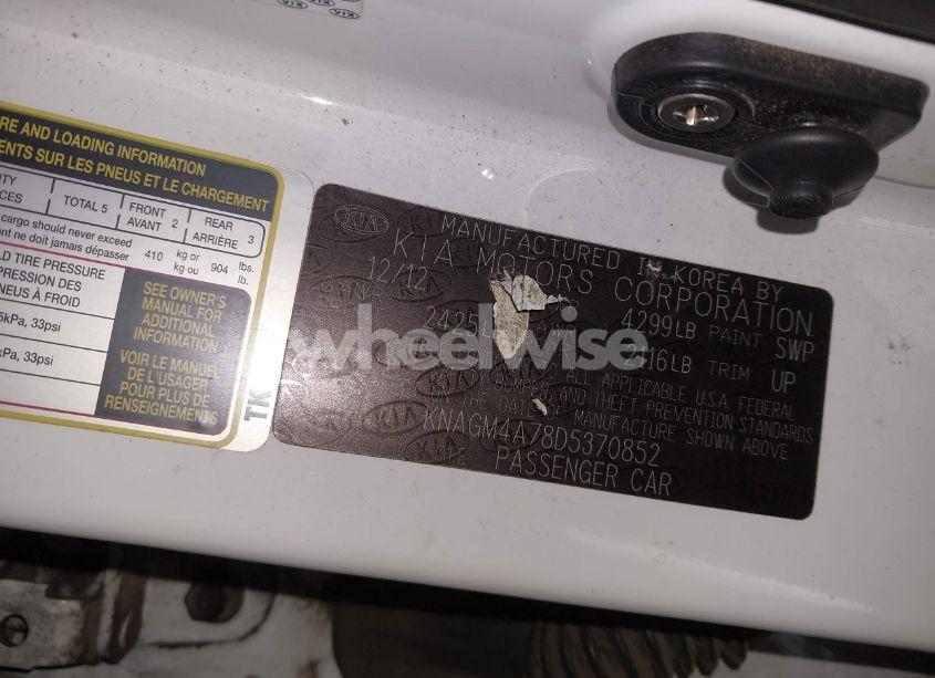 Photo 9 of 2013 Kia Optima LX (VIN KNAGM4A78D5370852)