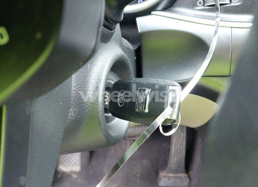 Photo 11 of 2015 Kia Optima LX (VIN KNAGM4A78F5653027)