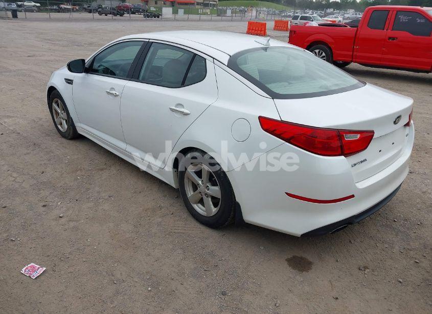 Photo 3 of 2015 Kia Optima LX (VIN KNAGM4A78F5653027)
