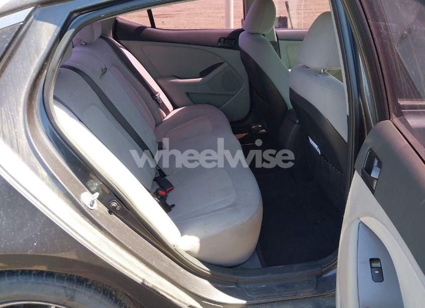 Photo 8 of 2011 Kia Optima LX (VIN KNAGM4A79B5063381)