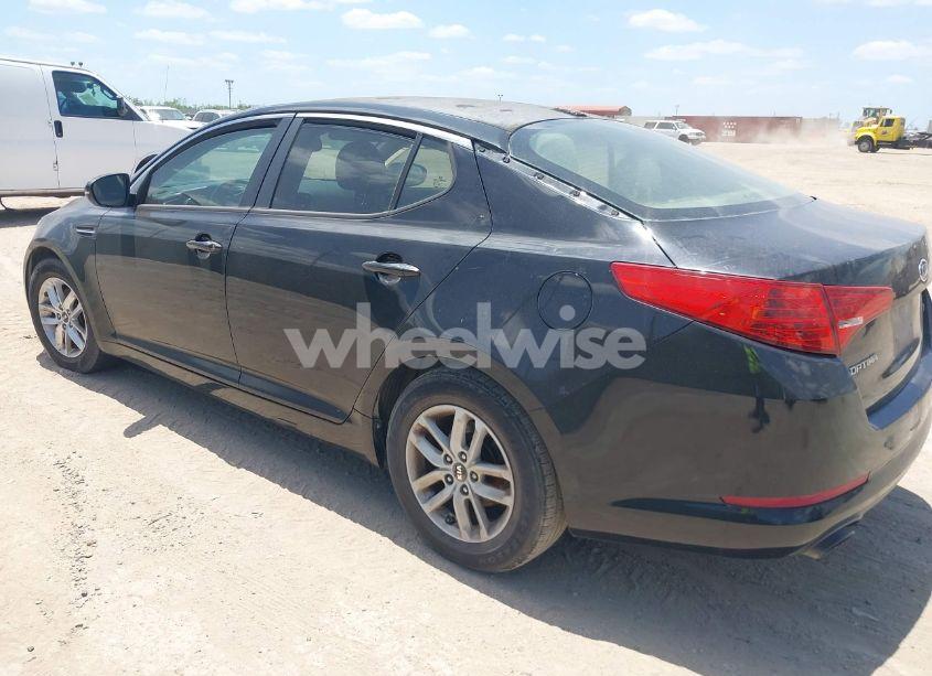 Photo 3 of 2011 Kia Optima LX (VIN KNAGM4A79B5131131)