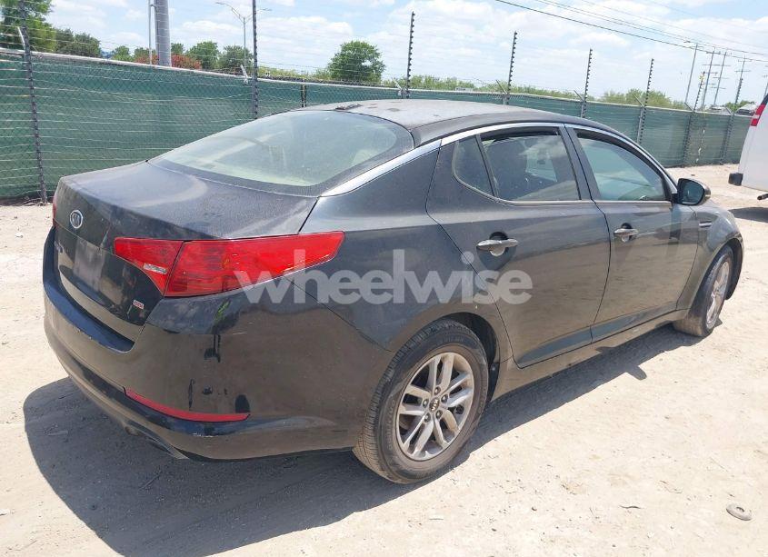 Photo 4 of 2011 Kia Optima LX (VIN KNAGM4A79B5131131)