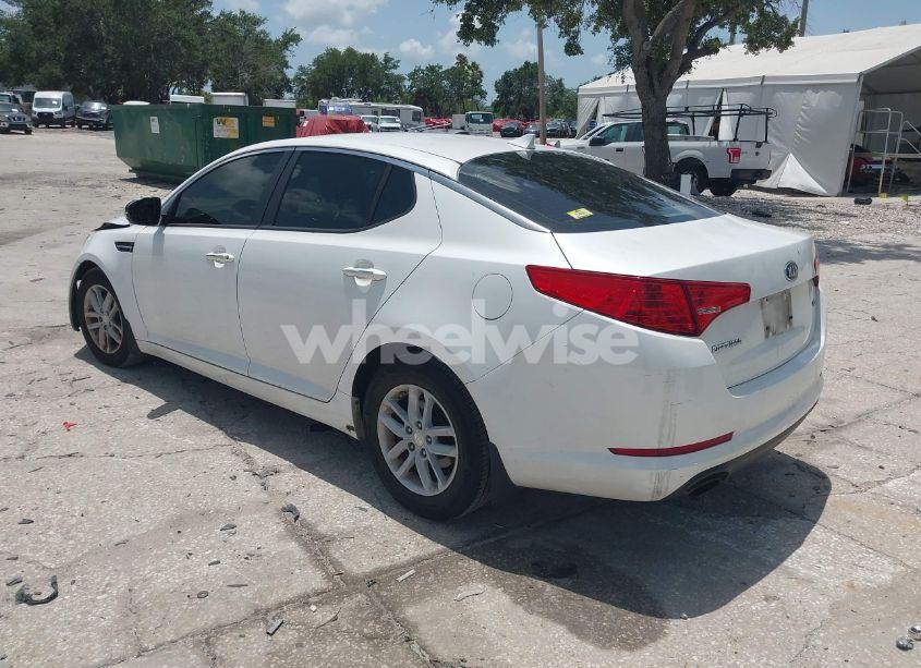 Photo 3 of 2013 Kia Optima LX (VIN KNAGM4A79D5374473)