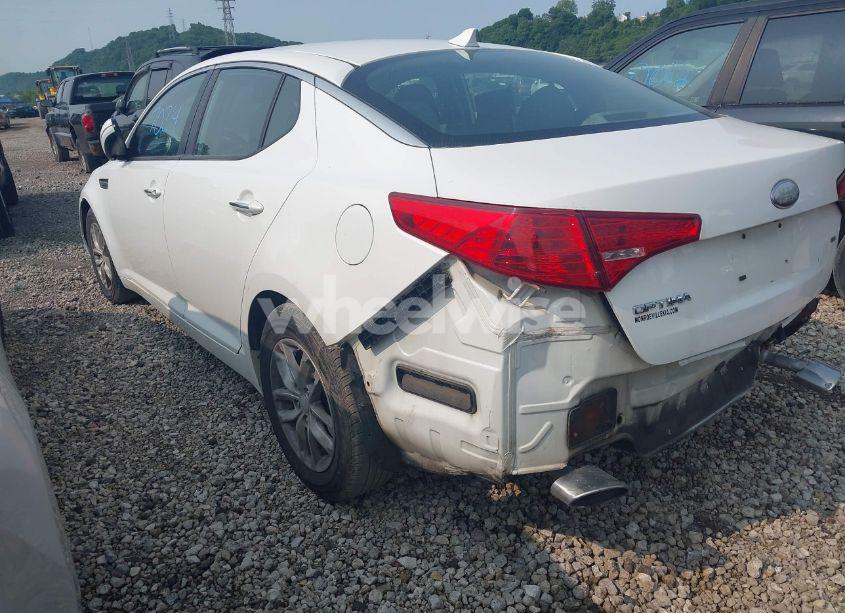 Photo 3 of 2013 Kia Optima LX (VIN KNAGM4A79D5399762)