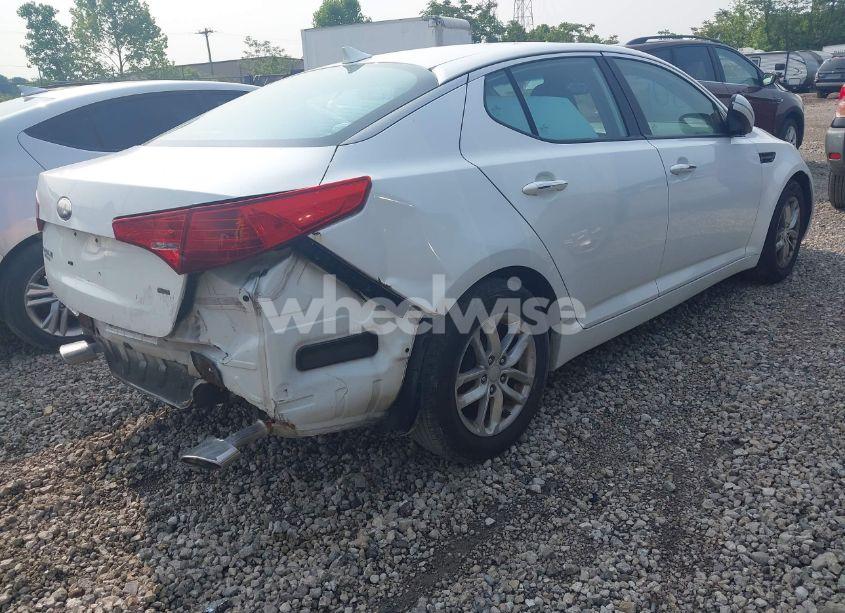 Photo 4 of 2013 Kia Optima LX (VIN KNAGM4A79D5399762)