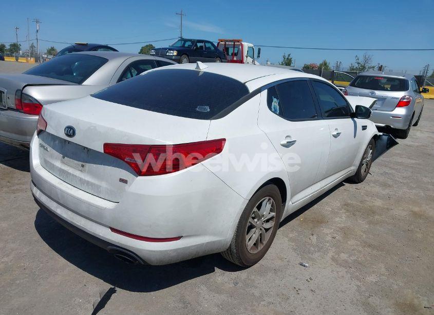 Photo 4 of 2013 Kia Optima LX (VIN KNAGM4A79D5414650)