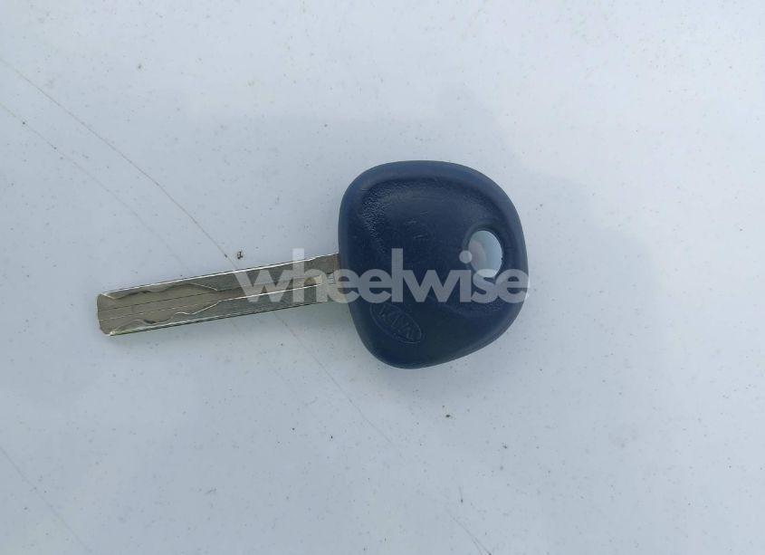 Photo 11 of 2013 Kia Optima LX (VIN KNAGM4A79D5422232)