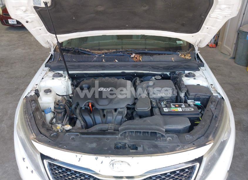 Photo 10 of 2015 Kia Optima LX (VIN KNAGM4A79F5528215)