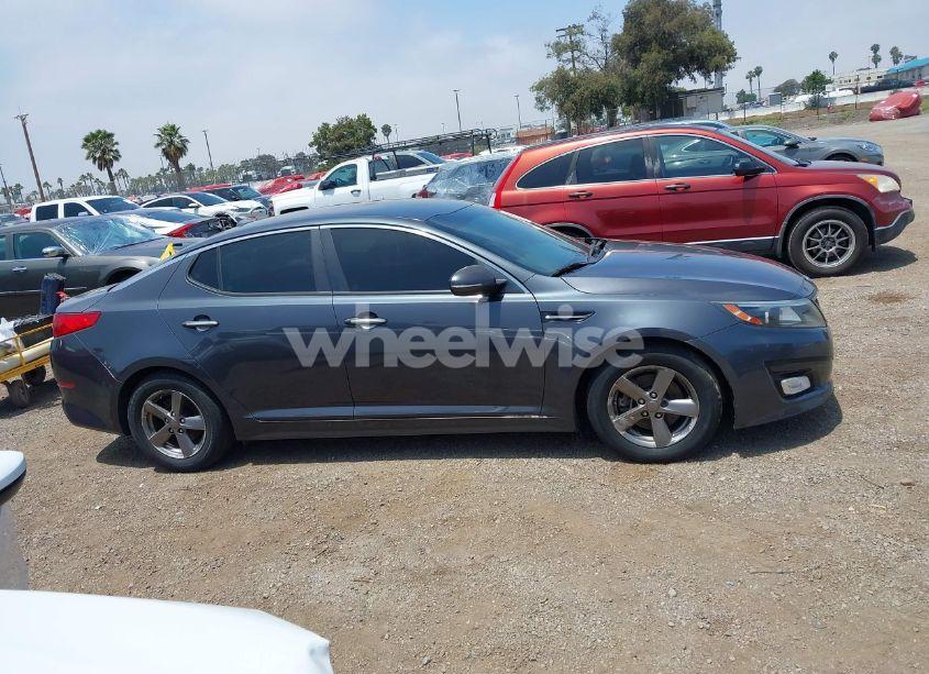 Photo 13 of 2015 Kia Optima LX (VIN KNAGM4A79F5621767)