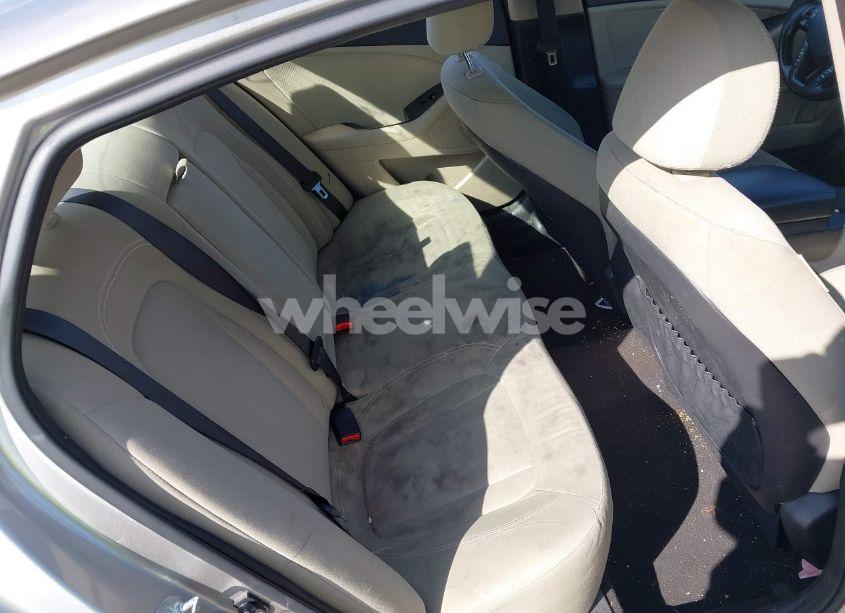 Photo 8 of 2011 Kia Optima LX (VIN KNAGM4A7XB5122695)