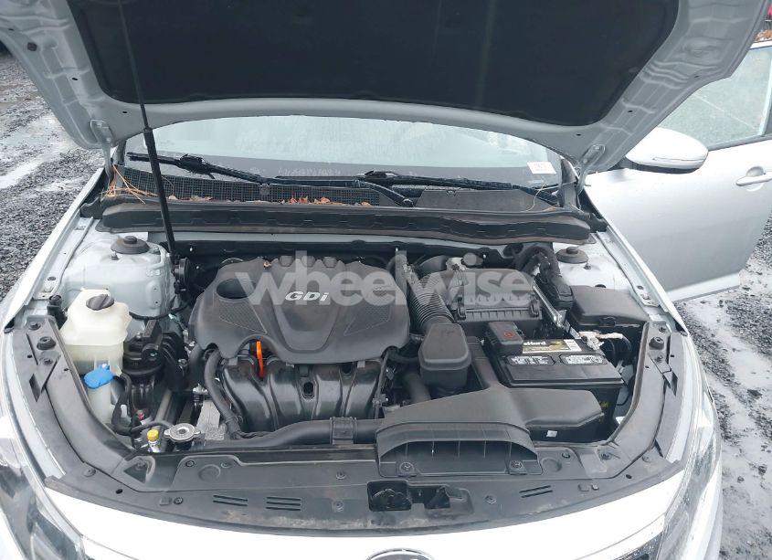 Photo 10 of 2011 Kia Optima LX (VIN KNAGM4A7XB5145958)