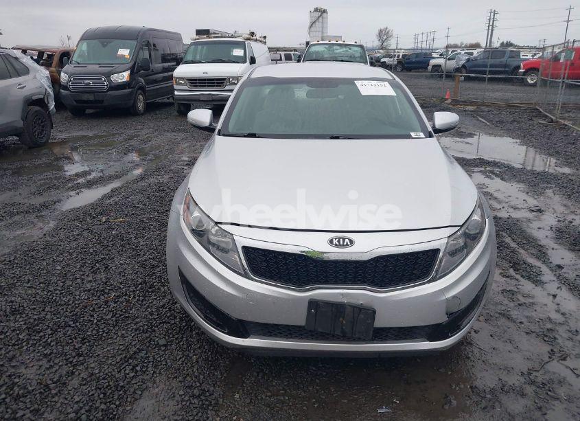 Photo 12 of 2011 Kia Optima LX (VIN KNAGM4A7XB5145958)