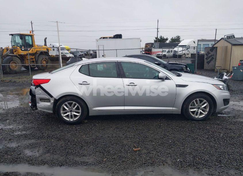 Photo 13 of 2011 Kia Optima LX (VIN KNAGM4A7XB5145958)