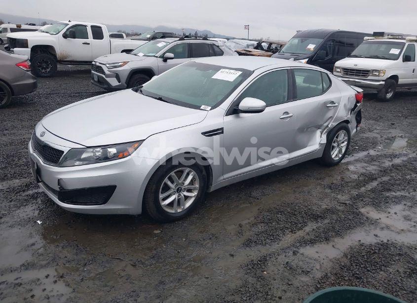 Photo 2 of 2011 Kia Optima LX (VIN KNAGM4A7XB5145958)