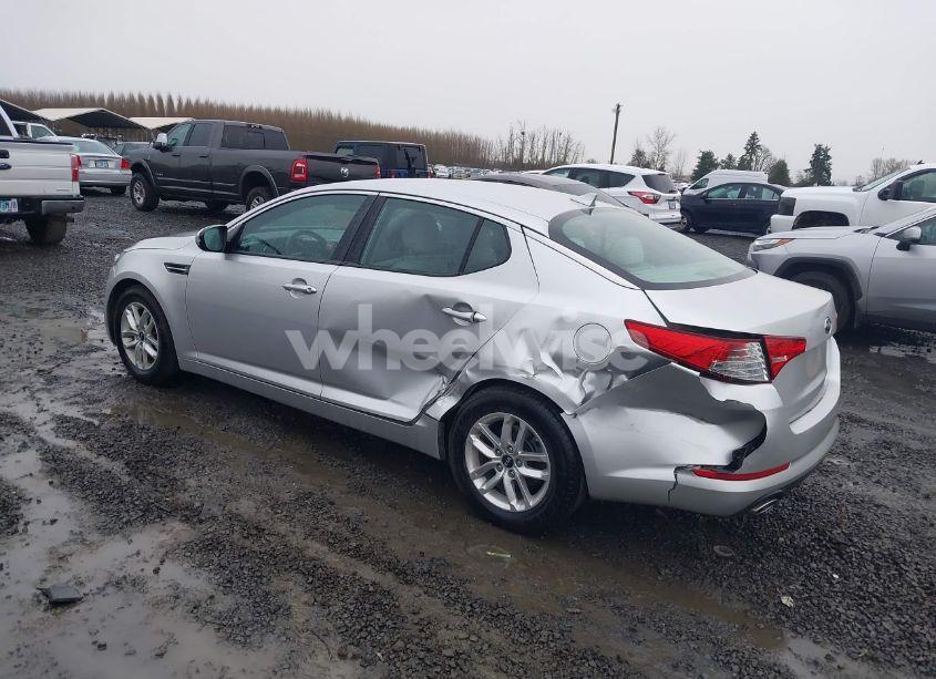 Photo 3 of 2011 Kia Optima LX (VIN KNAGM4A7XB5145958)