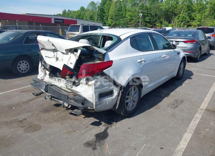 Photo 4 of 2013 Kia Optima LX (VIN KNAGM4A7XD5374109)