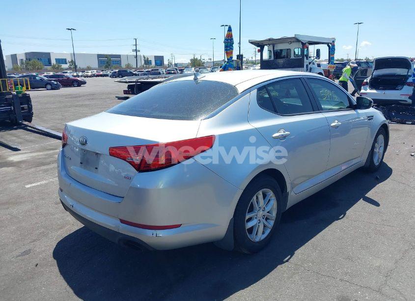 Photo 4 of 2013 Kia Optima LX (VIN KNAGM4A7XD5389662)