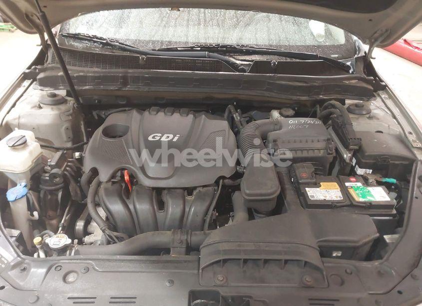 Photo 10 of 2015 Kia Optima LX (VIN KNAGM4A7XF5557951)
