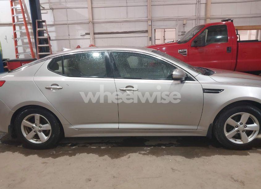 Photo 13 of 2015 Kia Optima LX (VIN KNAGM4A7XF5557951)