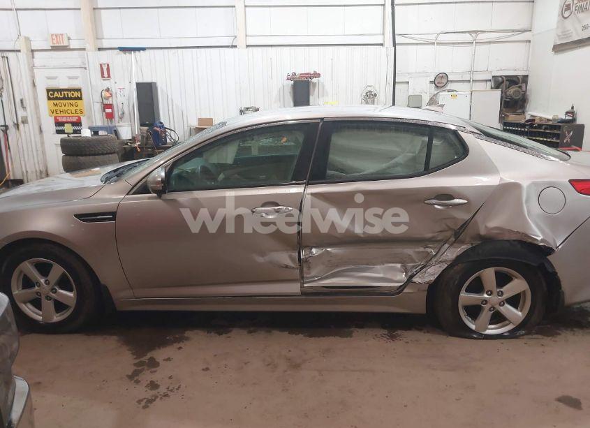Photo 14 of 2015 Kia Optima LX (VIN KNAGM4A7XF5557951)