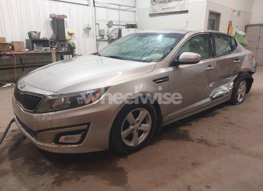 Photo 2 of 2015 Kia Optima LX (VIN KNAGM4A7XF5557951)