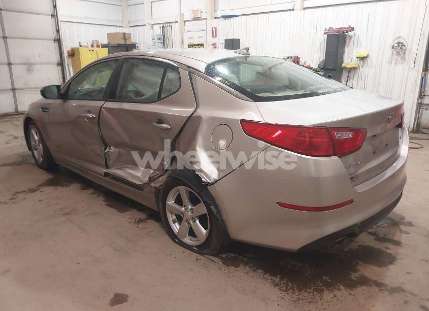 Photo 3 of 2015 Kia Optima LX (VIN KNAGM4A7XF5557951)