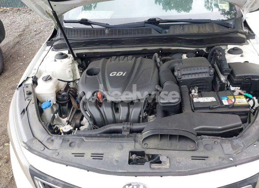 Photo 10 of 2015 Kia Optima LX (VIN KNAGM4A7XF5599309)