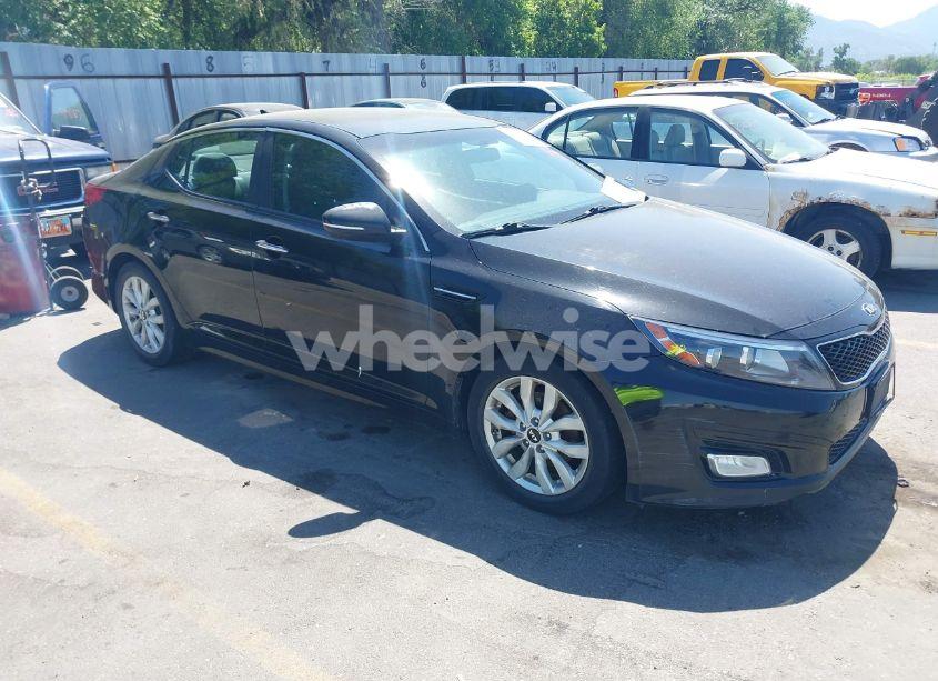 2015 Kia Optima LX (VIN KNAGM4A7XF5619641) main photo
