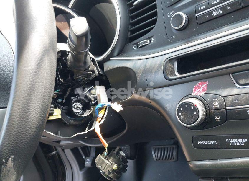 Photo 14 of 2015 Kia Optima LX (VIN KNAGM4A7XF5653580)