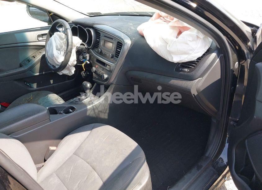 Photo 5 of 2015 Kia Optima LX (VIN KNAGM4A7XF5653580)