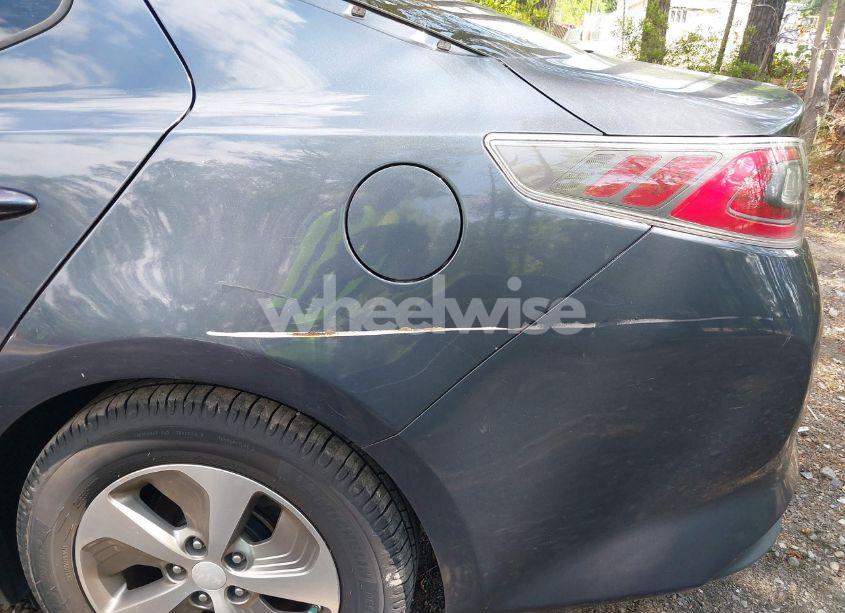 Photo 13 of 2014 Kia Optima HYBRID LX (VIN KNAGM4AD0E5064445)