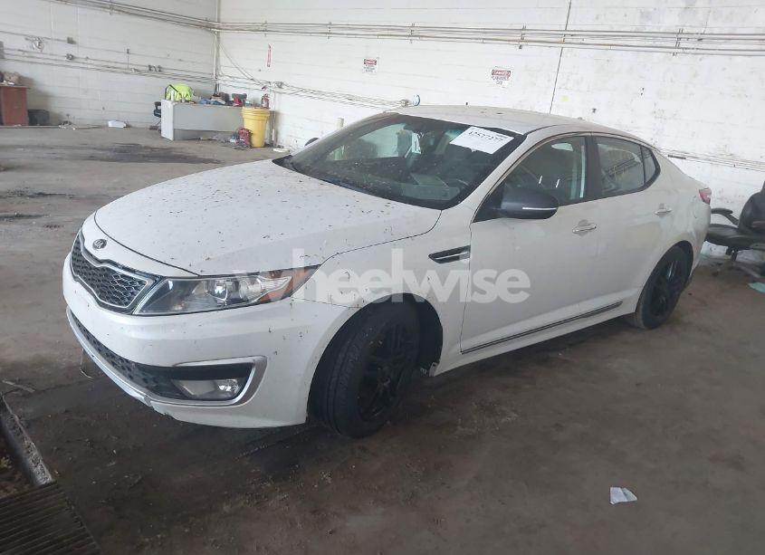 Photo 2 of 2012 Kia Optima HYBRID EX (VIN KNAGM4AD1C5027854)