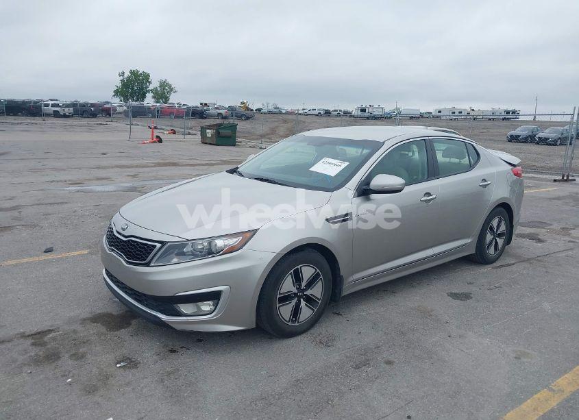 Photo 2 of 2013 Kia Optima HYBRID LX (VIN KNAGM4AD1D5058829)